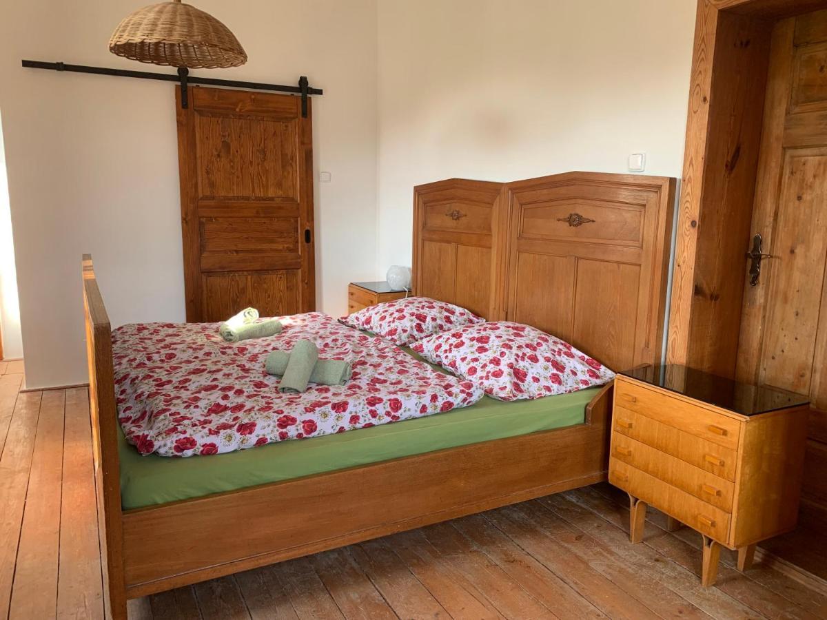 Dvorek Na Spravnem Miste - Salajna 17 Dolni Zandov Extérieur photo